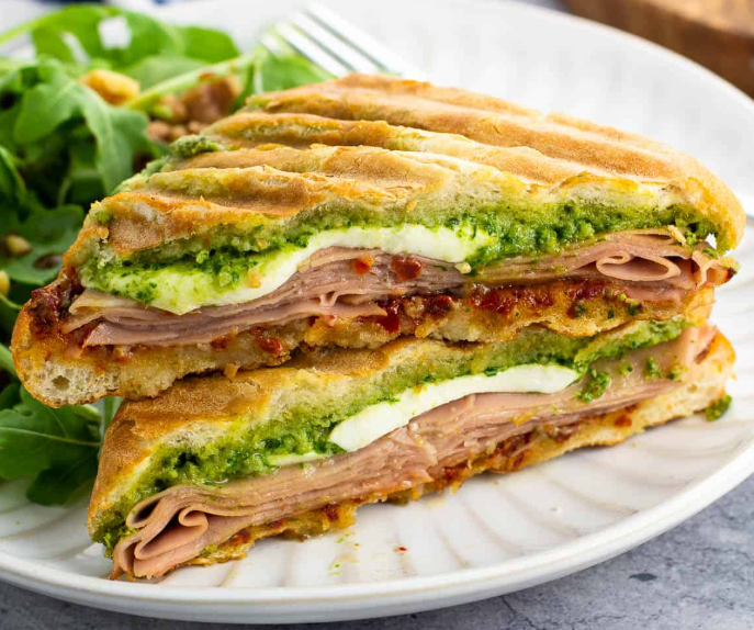 MORTADELLA SANDWICH